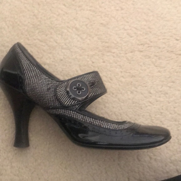 Linea Paolo Pumps - Picture 2 of 8